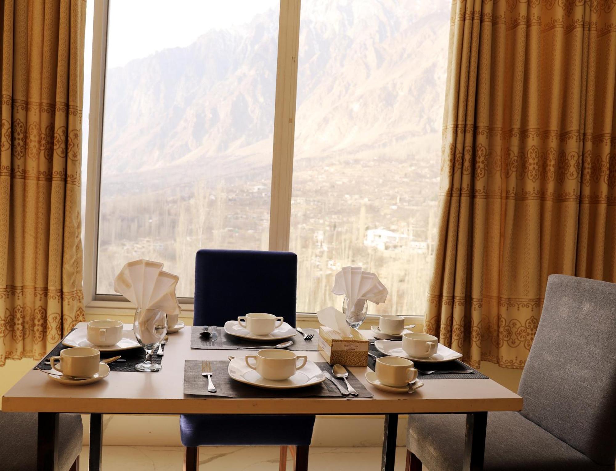 Hilltop Hotel, Hunza Karimabad  Eksteriør bilde